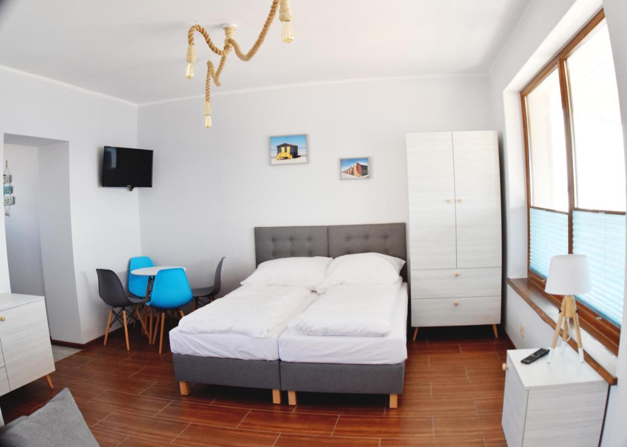 Zakotwiczeni Bed and Breakfast Rewa Esterno foto