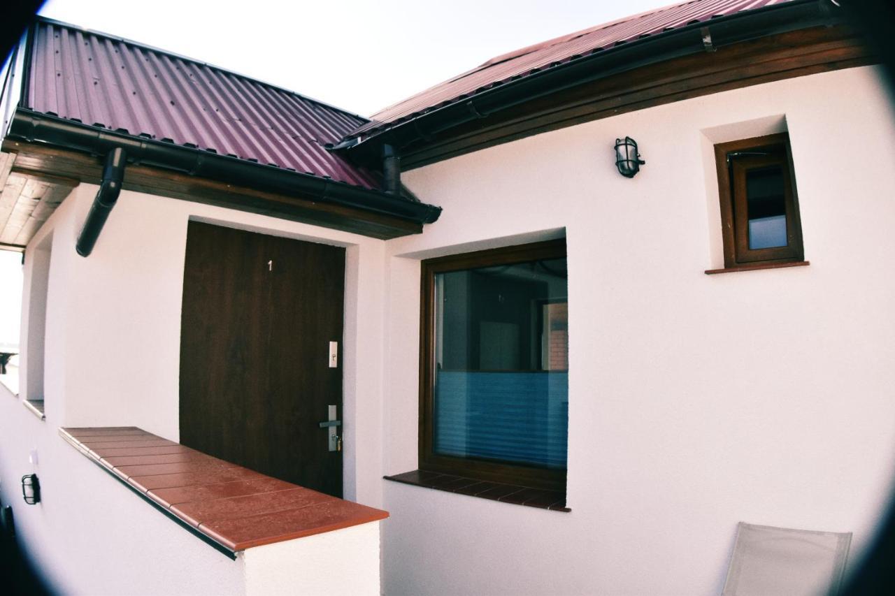 Zakotwiczeni Bed and Breakfast Rewa Esterno foto