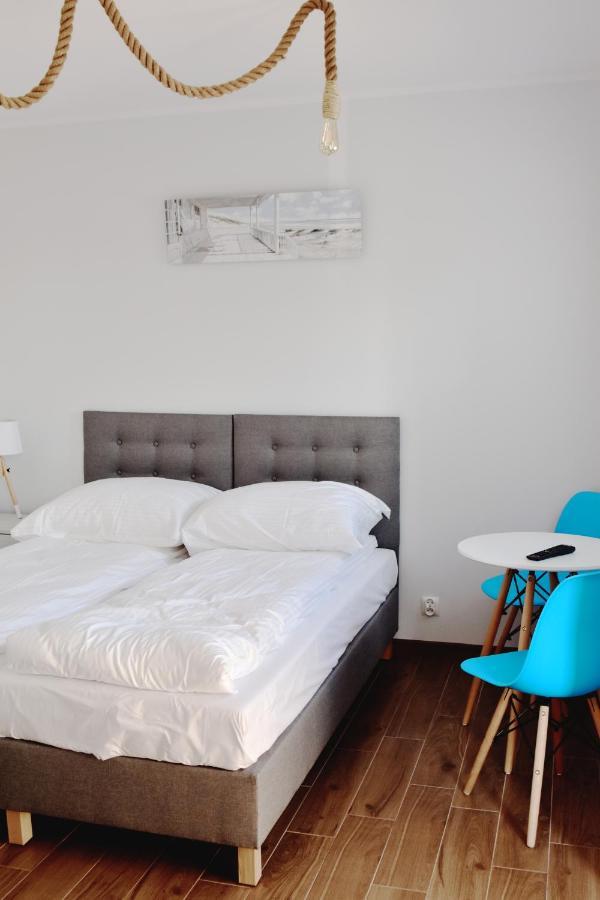 Zakotwiczeni Bed and Breakfast Rewa Esterno foto